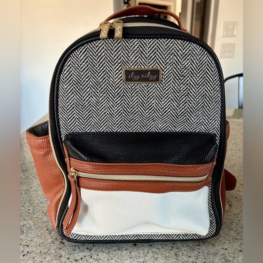 Itzy Ritzy Mini Diaper Bag Backpack - Coffee and Crème